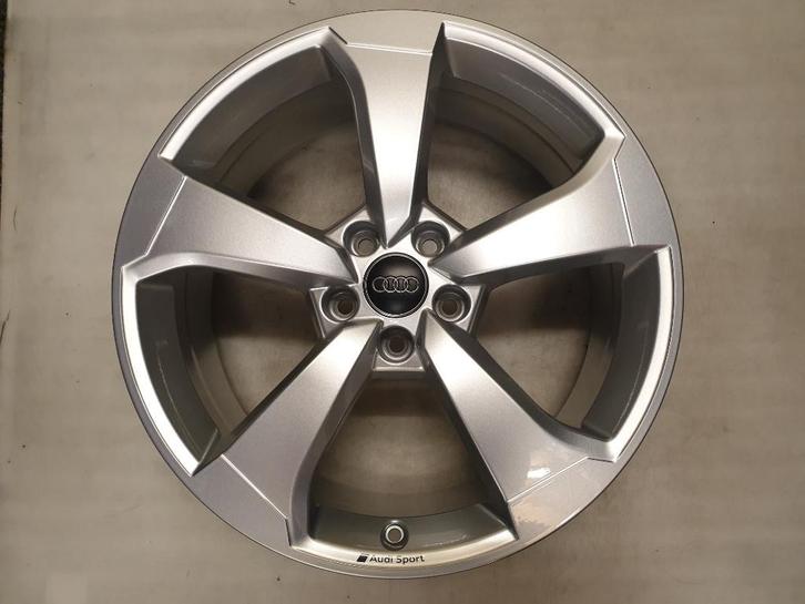 Audi 19inch Velgen RS3 A3 S3 Q3 Q2 Origineel 8V0601025FP, Auto-onderdelen, Banden en Velgen, Velg(en), Nieuw, 19 inch, Personenwagen