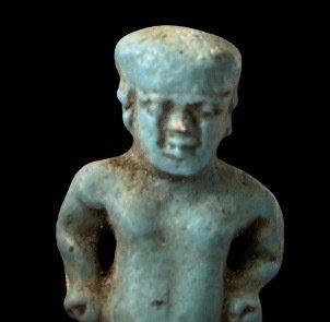 Oud-Egyptisch Faience Mooi en groot Amulet Blauw van Ptah, Verzamelen, Mineralen en Fossielen