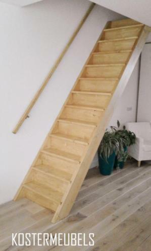 Dichte trap Steektrappen op maat gemaakt / gefreesde treden, Doe-het-zelf en Verbouw, Ladders en Trappen, 2 tot 4 meter, Nieuw