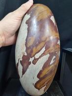 Unique XXXL Shiva Lingam, 31 x 16 cm- 10.65 kg