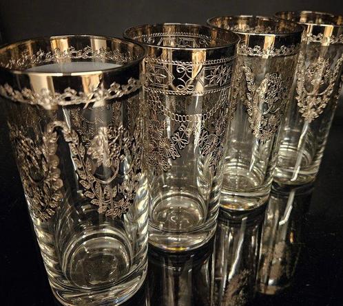 BORMIOLI - Drinkservies (8) - superieure exclusieve, Antiek en Kunst, Antiek | Meubels | Tafels