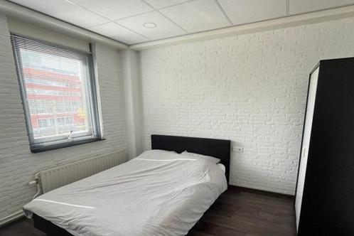Studio Wierdensestraat in Almelo, Huizen en Kamers, Kamers te huur, 20 tot 35 m², Overige regio's