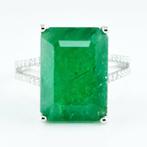 Ring - 14 karaat Witgoud -  11.65 tw. Smaragd - Diamant