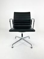 Vitra - Charles & Ray Eames - Stoel - EA108 - Aluminium,