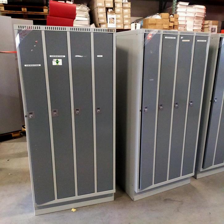 4-deurs Oostwoud ruimte besparende kledinglocker EXTRA SMALL, Huis en Inrichting, Kasten | Lockerkasten, Ophalen of Verzenden