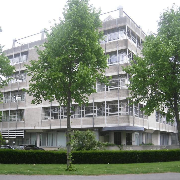 Gemeubileerde studio met wasmachine, parkeerplaats..., Huizen en Kamers, Kamers te huur, 20 tot 35 m², Zwolle