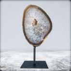 Prachtige natuurlijke agaat en chalcedoon op Stand,