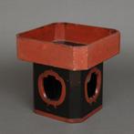 Offeringsschaal  (sanbô) - Gelakt hout - Japan - Vroege