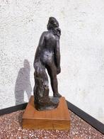 Kolbic - sculptuur, Femme debout - 28 cm - Gepatineerd brons