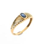 Gouden ring met saffier (gouden rijring, edelstenen), Gebruikt, Overige kleuren, Ophalen of Verzenden, 17 tot 18