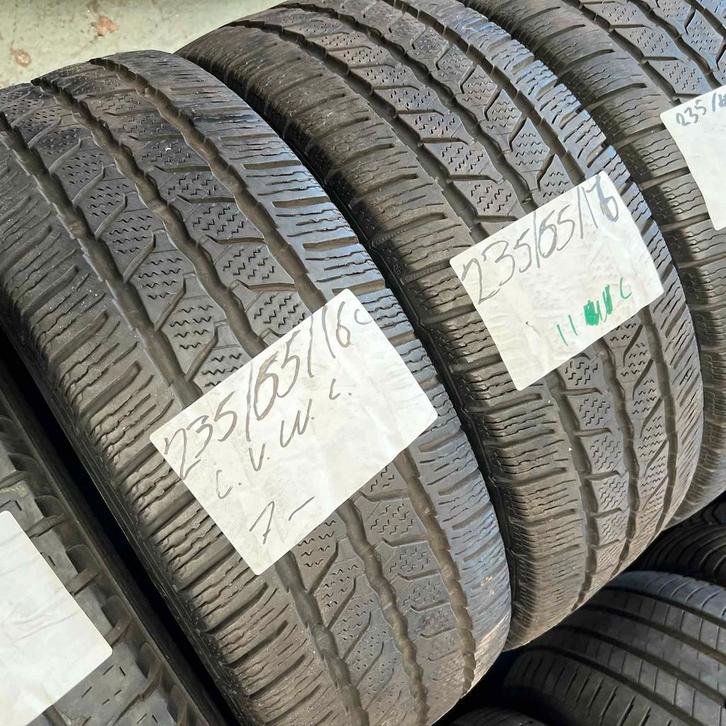 2 x Continental 235-65-16 C Winterbanden 7mm, Auto-onderdelen, Banden en Velgen, 16 inch, Winterbanden, 235 mm, Bestelwagen, Gebruikt