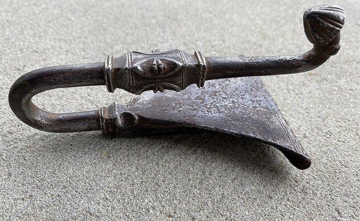 Riem ornament - Italië - Haak voor zwaard, Antiek en Kunst, Antiek | Overige Antiek