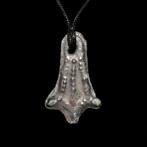 Viking periode Brons beautiful (white) bronze dragon foot