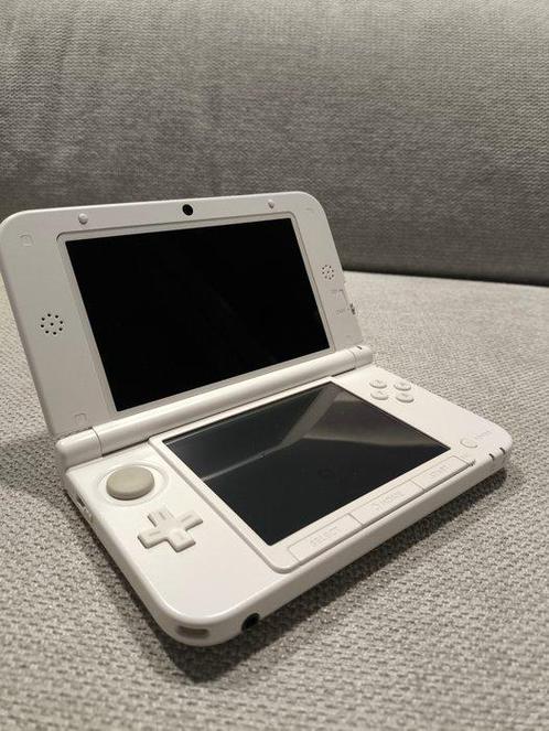 Nintendo - 3DS xl - Mario Kart special edition -, Spelcomputers en Games, Spelcomputers | Overige Accessoires