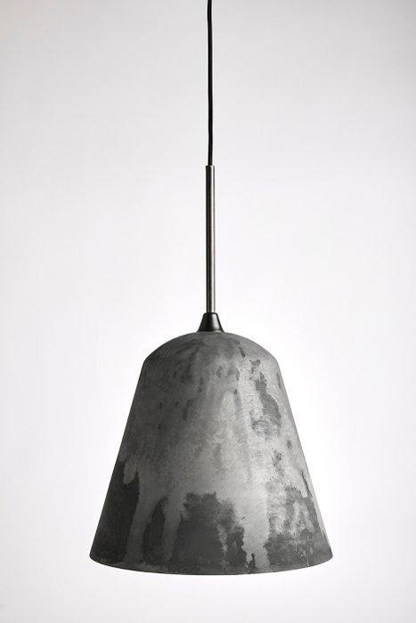 Norr11 - Norr11 - Wandlamp - Line Two Oxidized - Aluminium, Antiek en Kunst, Antiek | Lampen