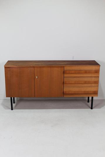 Vintage dressoir, sideboard - jaren 60 beschikbaar voor biedingen