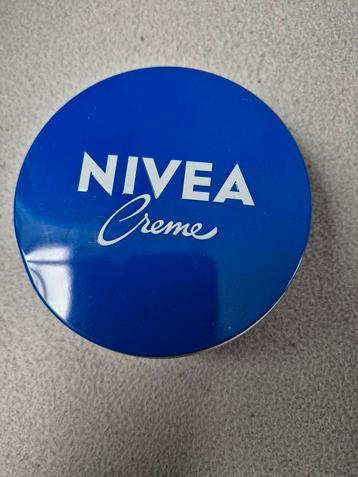 Nivea crème huid verzorging 400 ml beschikbaar voor biedingen