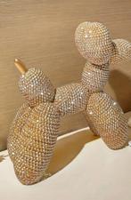 Decoratief ornament - Ballonnenhond, Antiek en Kunst, Kunst | Designobjecten