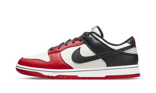 Nike Dunk Low NBA 75th Anniversary  Chicago Bulls - 46, Kleding | Dames, Schoenen, Sneakers of Gympen, Nieuw, Verzenden