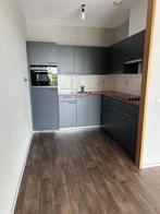 Te huur leuke ruime kamer, Boumaboulevard, Groningen, 20 tot 35 m², Groningen