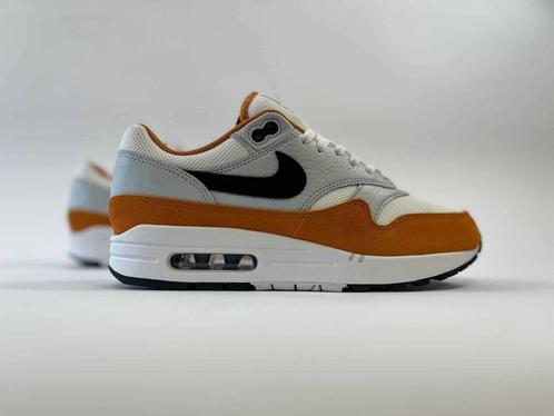 Nike Air Max 1 Monarch - 42.5 | Gratis verzending, Kleding | Dames, Schoenen, Sneakers of Gympen, Nieuw, Ophalen of Verzenden