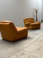 attr. to Dreipunkt - Fauteuil (2) - Leder - Modulaire