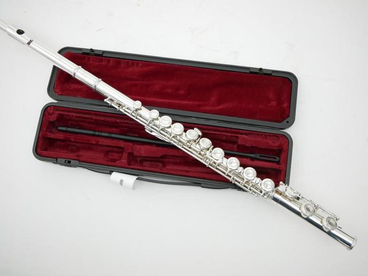 Yamaha YFL-211S gereviseerd en met garantie, Muziek en Instrumenten, Blaasinstrumenten | Dwarsfluiten en Piccolo's, Dwarsfluit