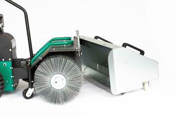 Lansto 5, veegmachine 70cm breed met briggs and stratton beschikbaar voor biedingen