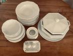 Rosenthal - Eetservies voor 6 (40) - classic rose - maria, Antiek en Kunst