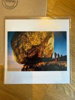 Steve McCurry - The Golden Rock beneath Kyaiktiyo Pagoda,, Antiek en Kunst