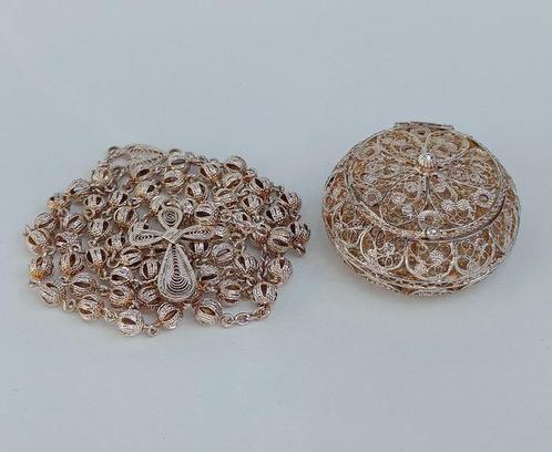 Kruisje en sieradendoosje in filigraan (2) - .800 zilver -, Antiek en Kunst, Antiek | Goud en Zilver