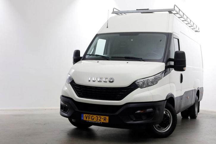 Iveco Daily 35C16 160pk L2H2 Dubbel Lucht Airco/Trekhaak 350, Auto's, Bestelauto's, Dealer onderhouden, Lease, Handgeschakeld