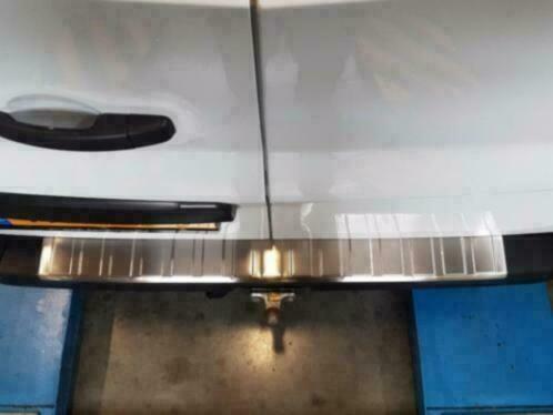 RVS Bumperplaat voor Opel Vivaro/Renault Trafic/Fiat Talento, Auto diversen, Auto-accessoires, Nieuw, Ophalen of Verzenden