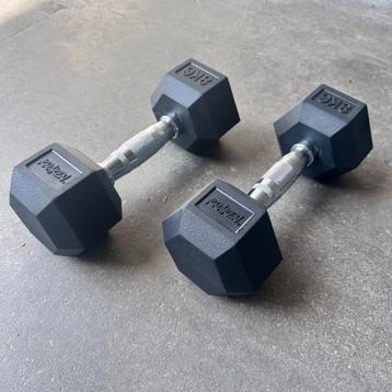 KRAKEN Hexagon 8 KG Dumbbell NIEUW in doos beschikbaar voor biedingen