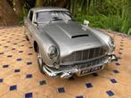 Eaglemoss 1:8 - Model coupé - Aston Martin DB5 James Bond, Hobby en Vrije tijd, Modelauto's | 1:5 tot 1:12, Nieuw