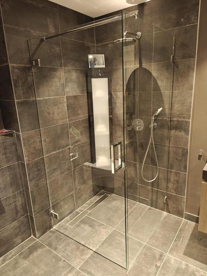 Showmodel profielloze douchecabine 100x100 - 0025, Doe-het-zelf en Verbouw, Sanitair, Douche, Nieuw, Chroom, Glas, Ophalen