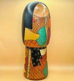 Uitzonderlijke grote Kokeshi-pop door bekroonde kunstenaar, Antiek en Kunst, Curiosa en Brocante