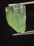 Natural Green Peridot - 7.083 ct - rough gemstone - for face, Sieraden, Tassen en Uiterlijk, Edelstenen, Nieuw