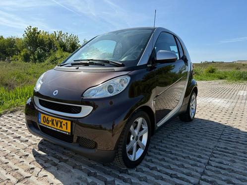 Exclusieve Smart Fortwo, 2010 + Compleet leer en Garantie, Auto's, Smart, Origineel Nederlands, Onderhoudsboekje, Te koop, Automaat