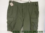 Korte broek groen met streepje (Korte broeken, Kleding), Kleding | Heren, Broeken en Pantalons, Nieuw, Ophalen of Verzenden