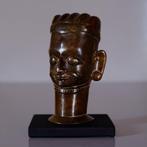 Antieke bronzen Mukhalingam Shiva-hoofd uit Tamil Nadu,