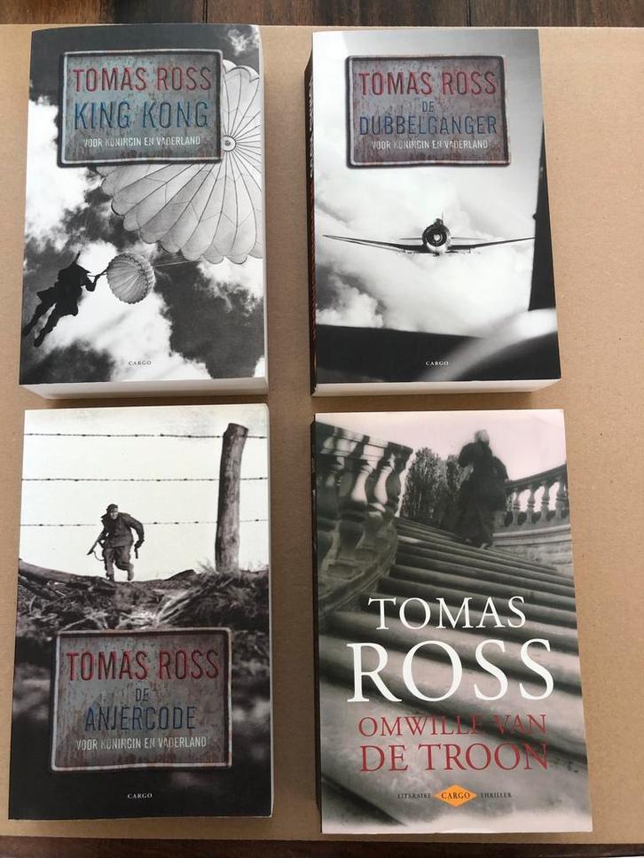 Tomas Ross - 3 Delen Voor Koningin en Vaderland + Thriller, Boeken, Thrillers, Zo goed als nieuw, Nederland, Ophalen of Verzenden