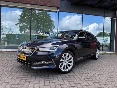 Zakelijke Lease |  Škoda Superb Combi 1.4 TSI iV STyle Busin, Auto's, Skoda, Dealer onderhouden, Lease, Zwart, Automaat, Stationwagon