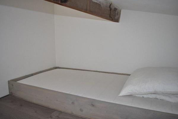 Studio Jan van Riebeecklaan in Eindhoven, Huizen en Kamers, Kamers te huur, 20 tot 35 m², Eindhoven