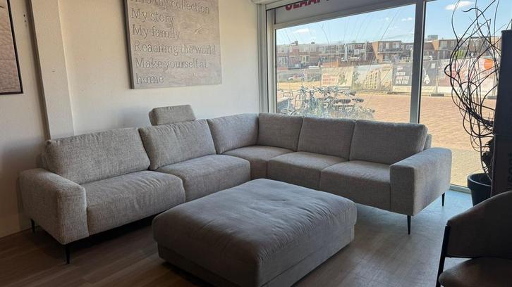 3 delige hoekbank Taro stof grijs wit hoofdsteun nieuw model, Huis en Inrichting, Banken | Bankstellen, 200 tot 250 cm, 75 tot 100 cm