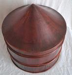 Gesigneerd - Mand - Hout, Bamboe - rijst- of offermand