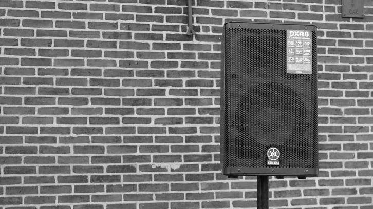 Yamaha DXR8 speakers (set van 2) te huur, Audio, Tv en Foto, Professionele Audio-, Tv- en Video-apparatuur, Audio, Zo goed als nieuw