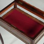 Frans palissander  juwelentafeltje rijk met brons afgewerkt, Ophalen of Verzenden