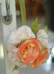 Bloemenbal pomander roseball ivory-orange nr 5 roseb, Hobby en Vrije tijd, Knutselen, Nieuw, Ophalen of Verzenden