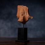 Oud Griekenland, Fragment van een terracotta hoofd dat
